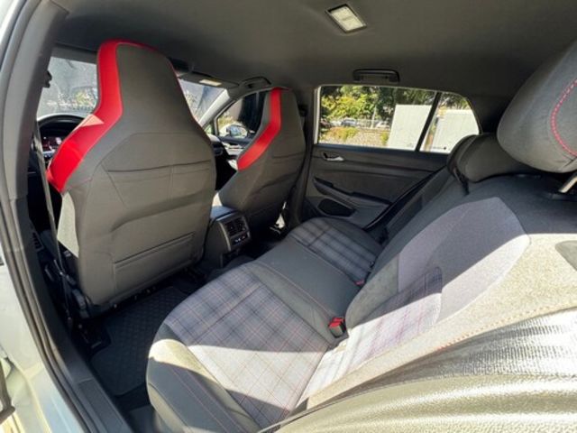 VOLKSWAGEN福斯 GOLF GTI  第12張相片