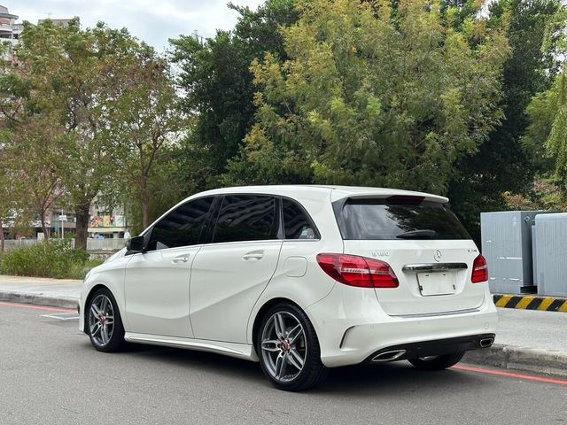 M-BENZ賓士 B180  第6張相片