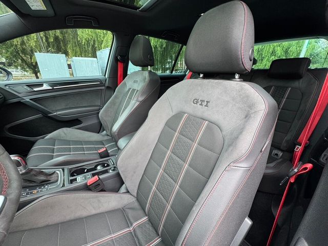 VOLKSWAGEN福斯 GOLF GTI  第9張相片