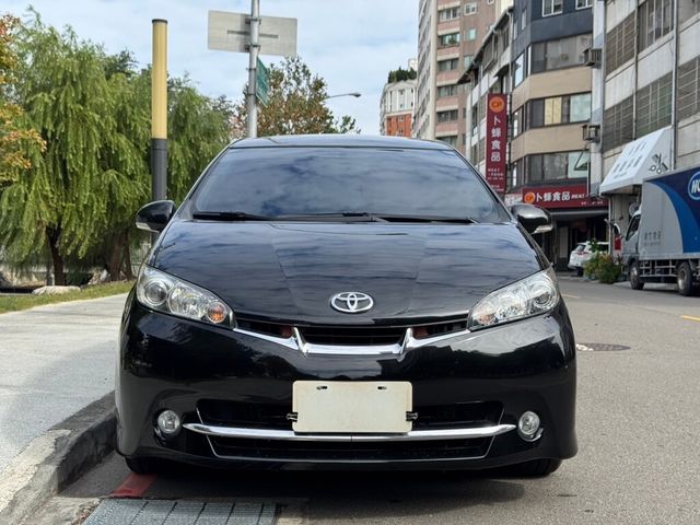 TOYOTA豐田 WISH  第2張相片
