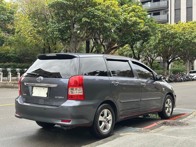 TOYOTA豐田 WISH  第4張相片