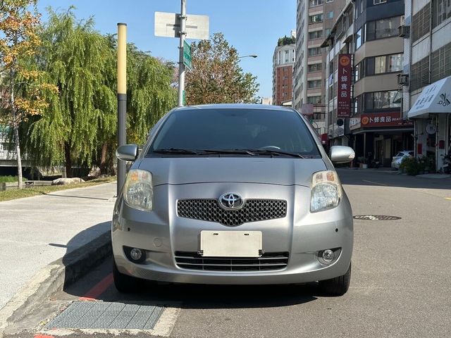 TOYOTA豐田 YARIS  第2張相片