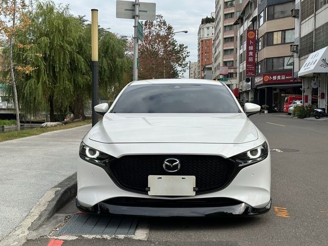 MAZDA馬自達 MAZDA 3  第2張相片