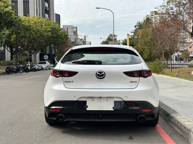 MAZDA馬自達 MAZDA 3  第5張相片