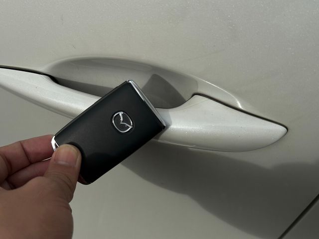MAZDA馬自達 MAZDA 3  第7張相片