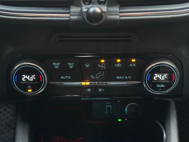 FORD福特 FOCUS  第15張相片