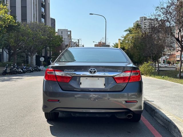 TOYOTA豐田 CAMRY  第5張相片
