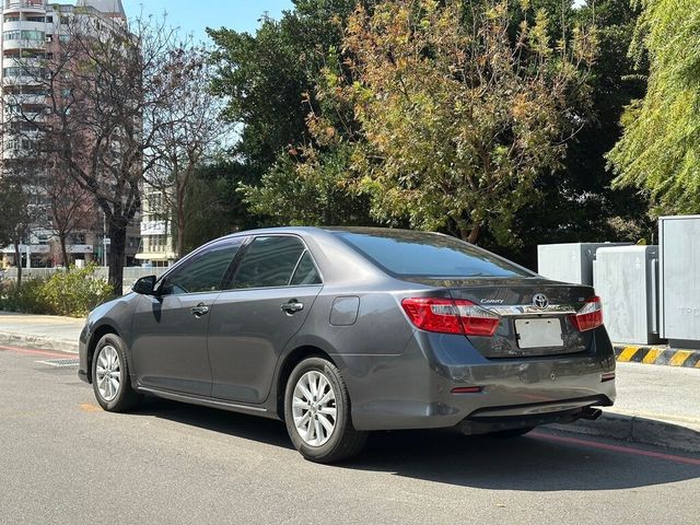 TOYOTA豐田 CAMRY  第6張相片