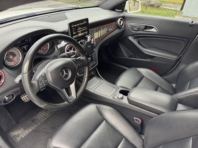 M-BENZ賓士 CLA250  第7張相片