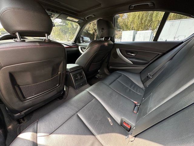 BMW寶馬 328I  第16張相片