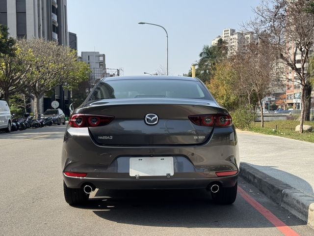MAZDA馬自達 MAZDA 3  第9張相片