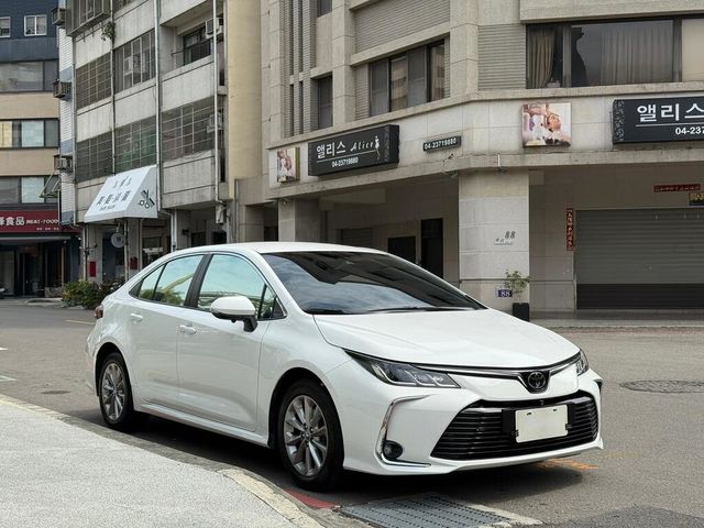 TOYOTA豐田 ALTIS  第5張相片