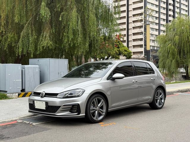 VOLKSWAGEN福斯 GOLF  第1張相片