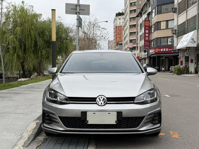 VOLKSWAGEN福斯 GOLF  第3張相片