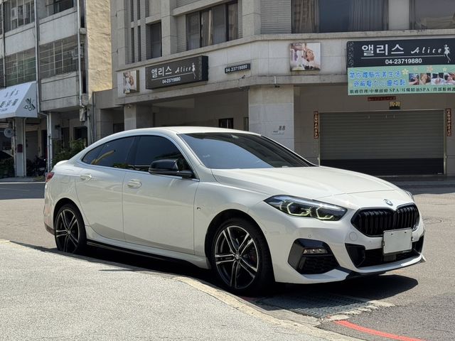 BMW寶馬 218I M SPORT  第3張相片