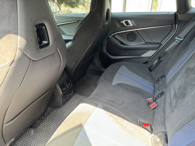 BMW寶馬 218I M SPORT  第9張相片