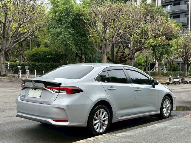 TOYOTA豐田 ALTIS  第4張相片