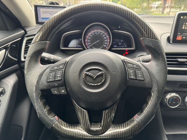 MAZDA馬自達 MAZDA 3  第10張相片