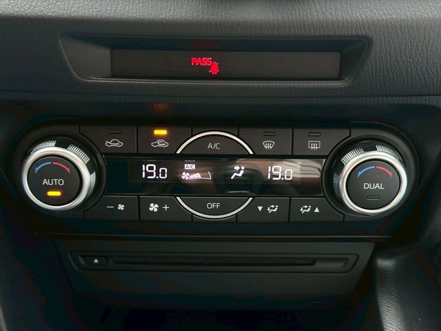 MAZDA馬自達 MAZDA 3  第13張相片