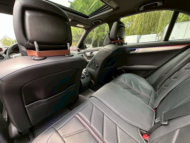 M-BENZ賓士 C250  第15張相片