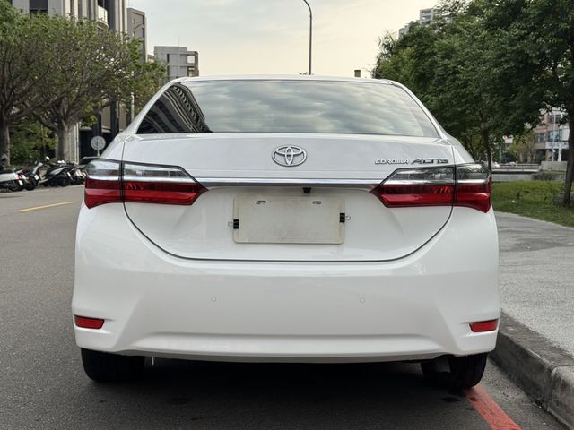 TOYOTA豐田 ALTIS  第5張相片