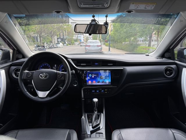 TOYOTA豐田 ALTIS  第7張相片