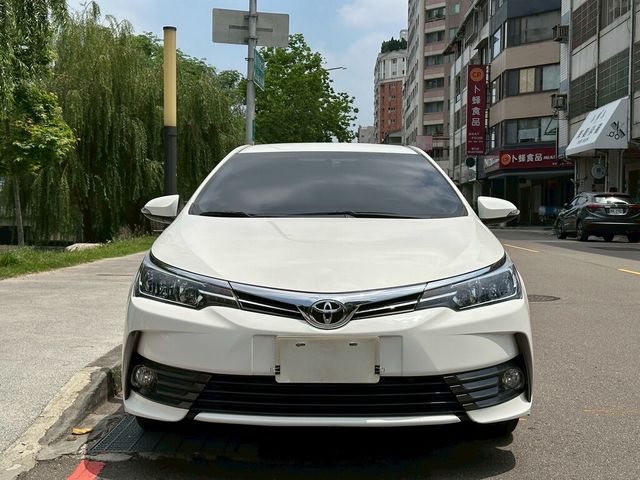 TOYOTA豐田 ALTIS  第2張相片