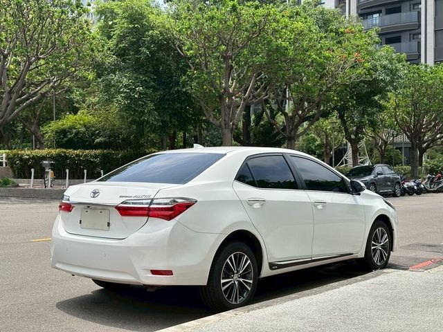 TOYOTA豐田 ALTIS  第4張相片