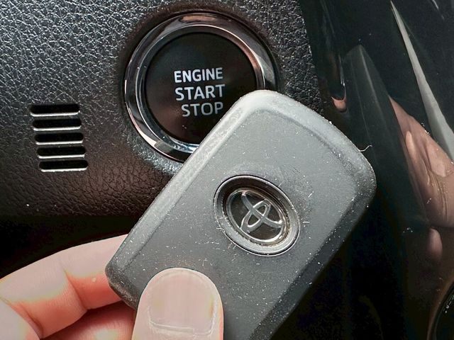 TOYOTA豐田 ALTIS  第11張相片