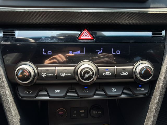 HYUNDAI現代 ELANTRA  第15張相片