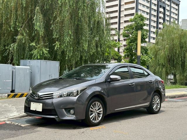 TOYOTA豐田 ALTIS  第1張相片