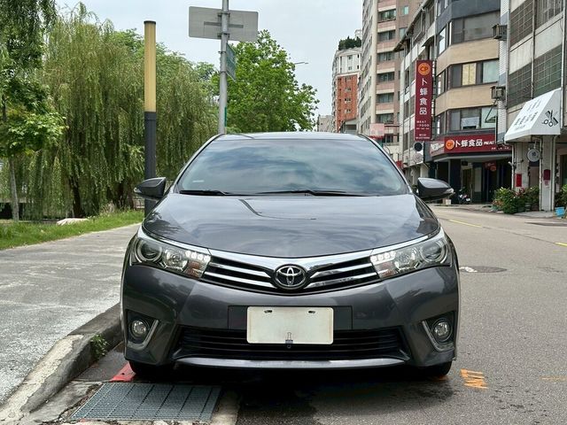 TOYOTA豐田 ALTIS  第2張相片