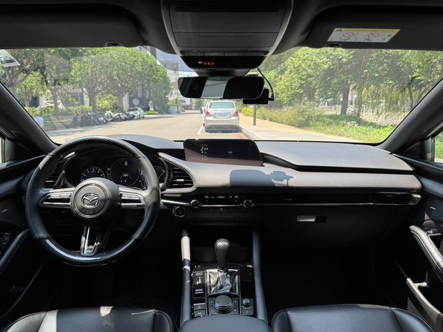 MAZDA馬自達 MAZDA 3  第7張相片