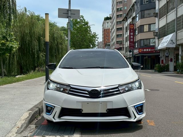 TOYOTA豐田 ALTIS  第2張相片