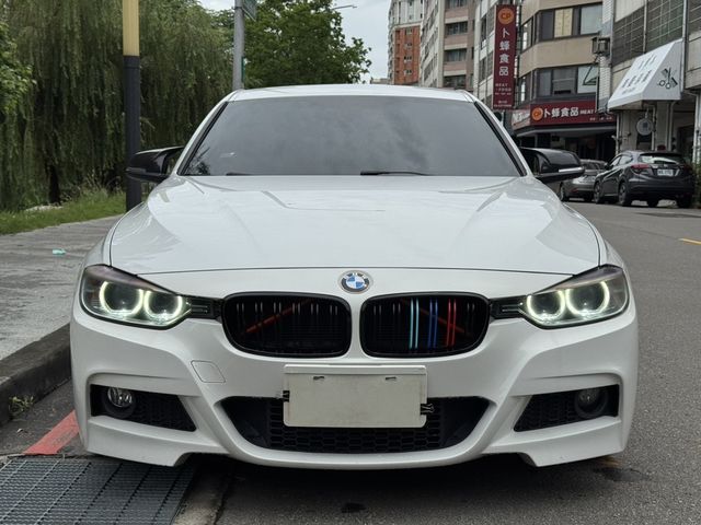 BMW寶馬 320I SPORT LINE  第2張相片