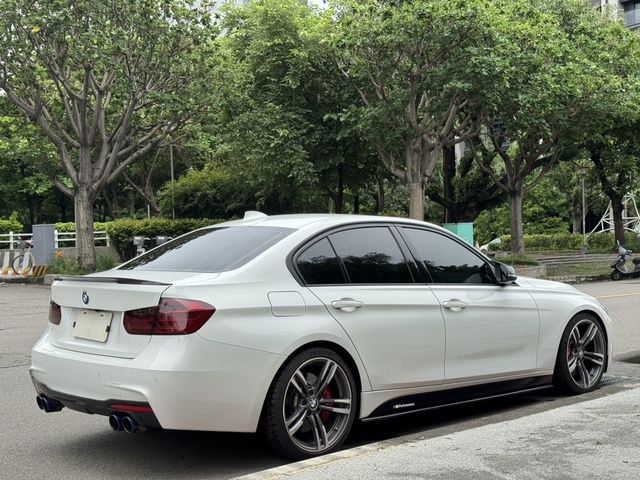 BMW寶馬 320I SPORT LINE  第4張相片