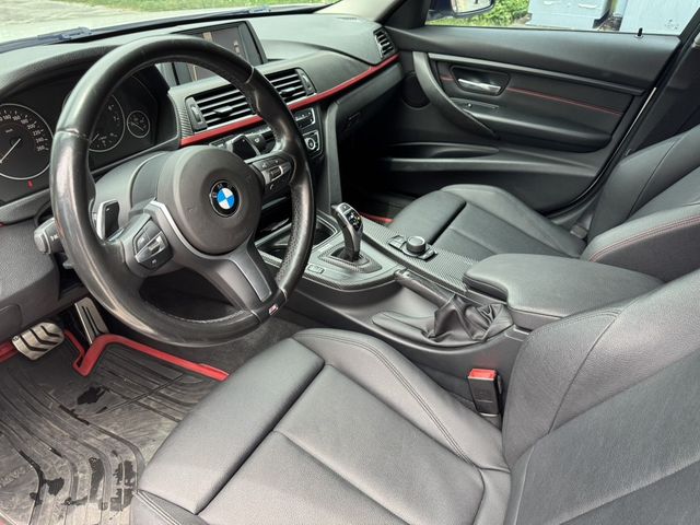 BMW寶馬 320I SPORT LINE  第8張相片