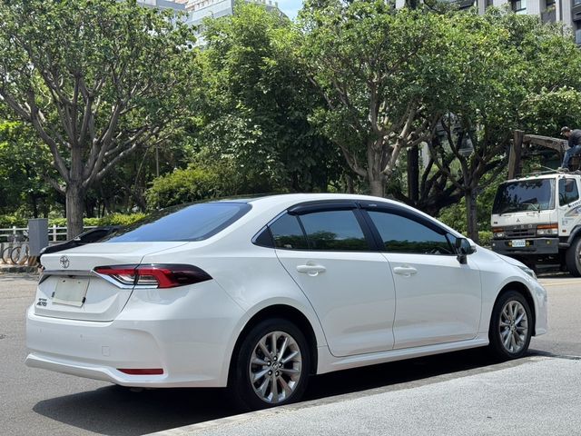 TOYOTA豐田 ALTIS  第4張相片
