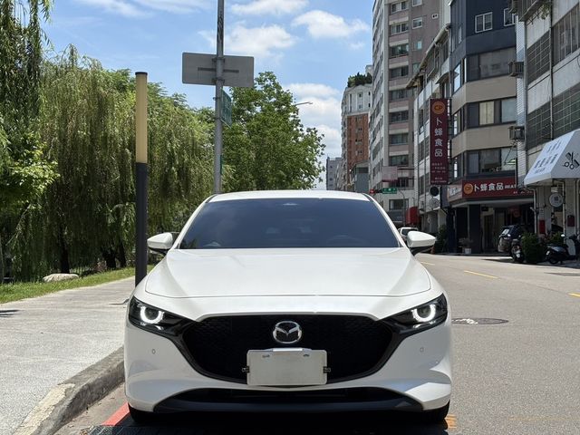 MAZDA馬自達 MAZDA 3  第2張相片