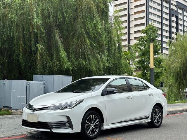 TOYOTA豐田 ALTIS  第1張相片