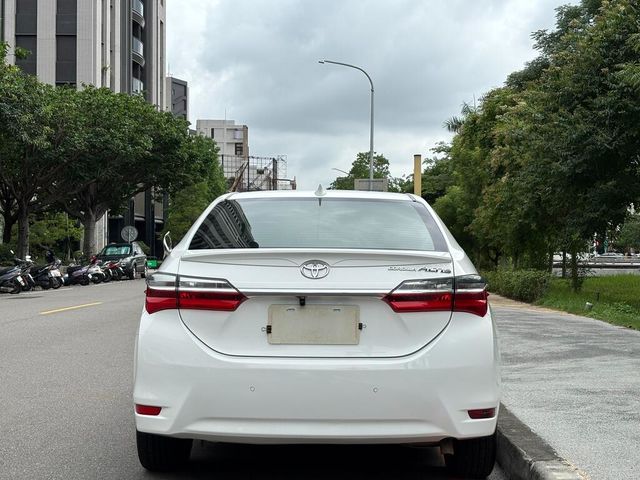 TOYOTA豐田 ALTIS  第5張相片