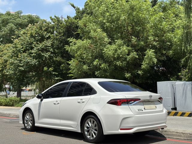 TOYOTA豐田 ALTIS  第6張相片