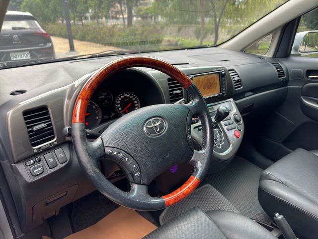 TOYOTA豐田 WISH  第9張相片