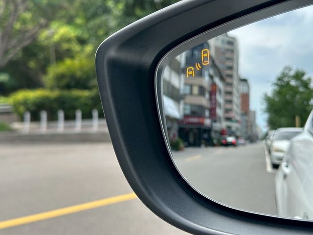 MAZDA馬自達 MAZDA 3  第8張相片