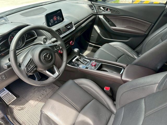 MAZDA馬自達 MAZDA 3  第17張相片