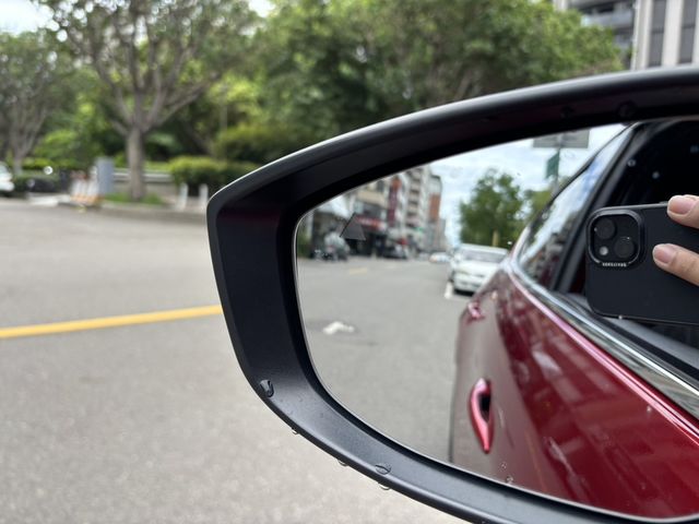 MAZDA馬自達 MAZDA 3  第13張相片