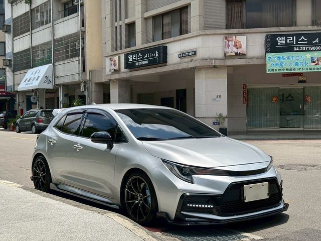 TOYOTA豐田 AURIS  第3張相片