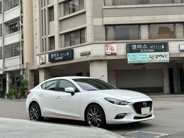 MAZDA馬自達 MAZDA 3  第3張相片