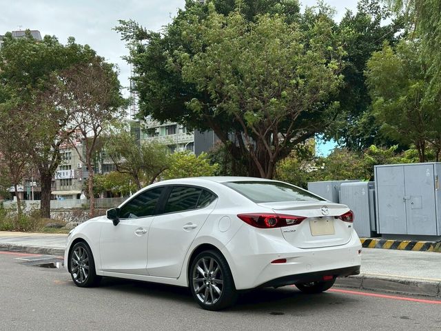 MAZDA馬自達 MAZDA 3  第6張相片