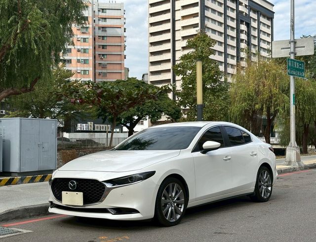 MAZDA馬自達 MAZDA 3  第1張相片